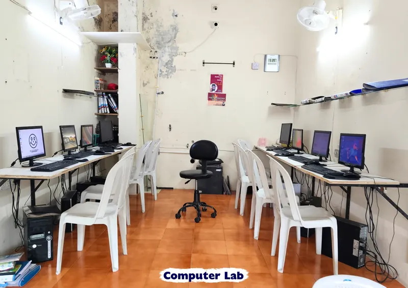 Lab Photo 3 - Mahila College